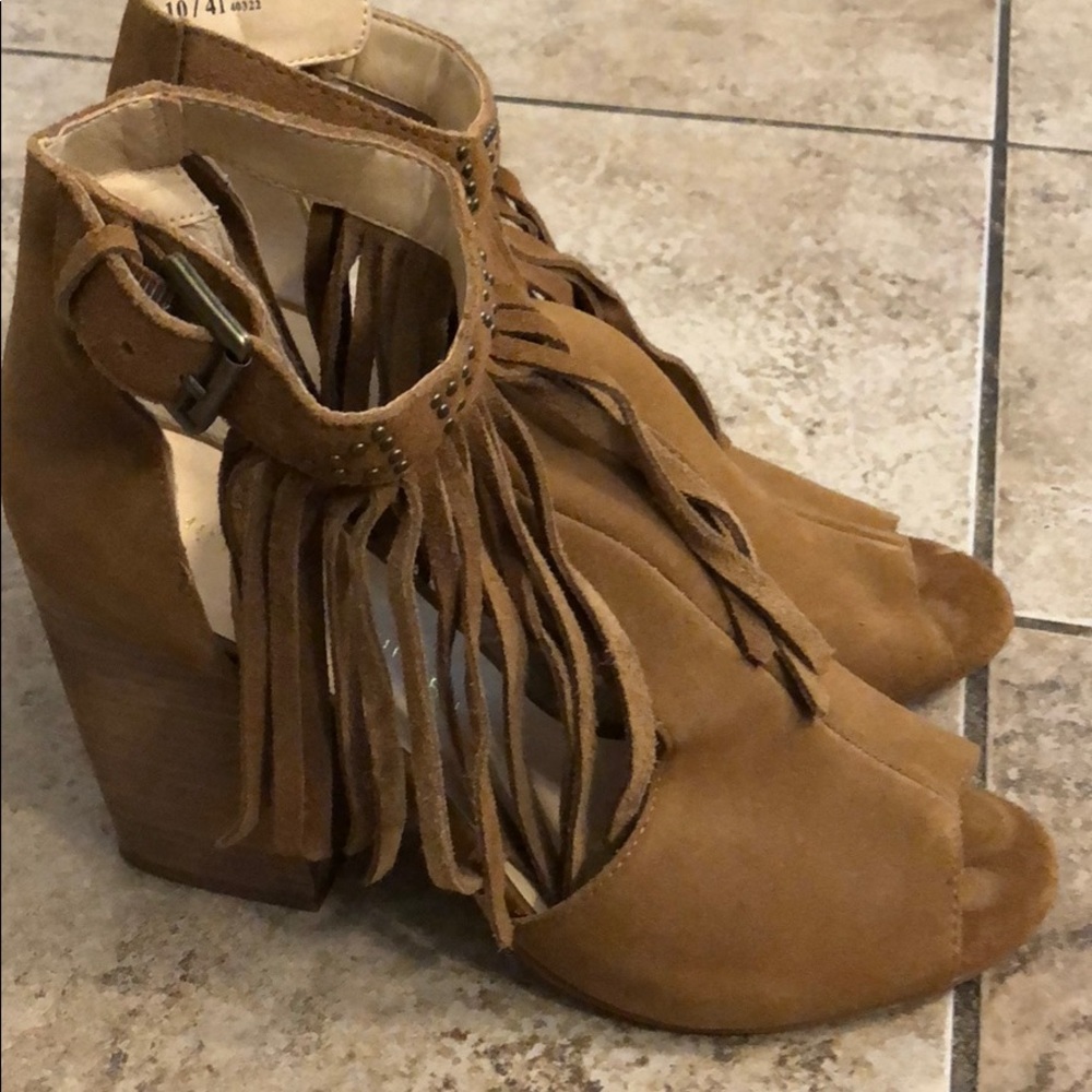 Chinese Laundry Heel